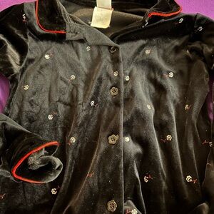 VTG McKids Black Velvet Button front Shirt with Red Trim. Size tag worn